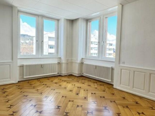 4 pièces lumineux proche gare, 89 m², ascenseur | La Chaux de Fonds