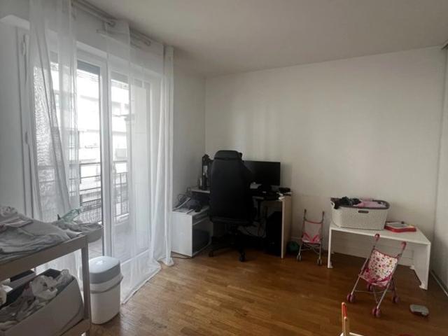 4 PIECES MAIRIE DE MONTROUGE