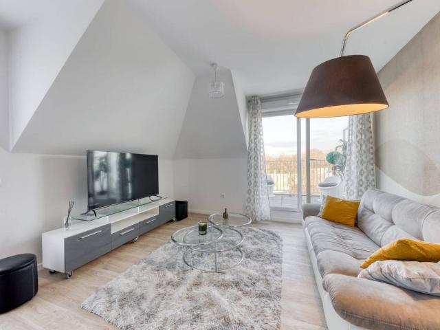 4 Pièces meublé de 80m² au dernier étage avec terrasse