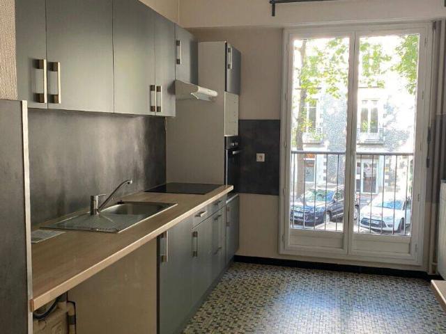 4 PIECES NANTES 4 pièce s 120.78 m2