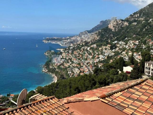 4 PIECES ROQUEBRUNE VILLAGE VUE MER