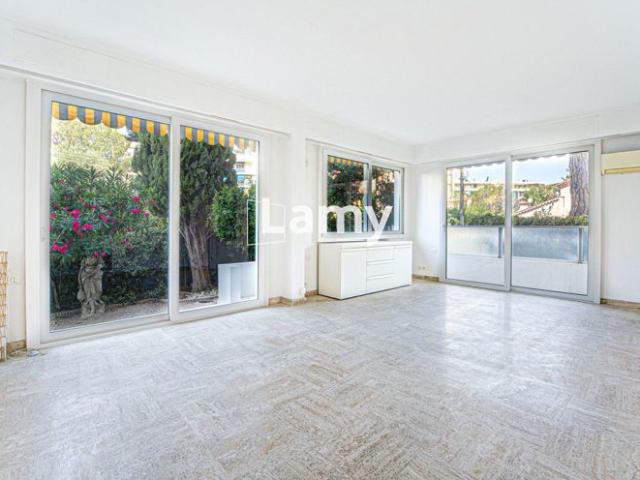 4 Pièces, studio et annexes