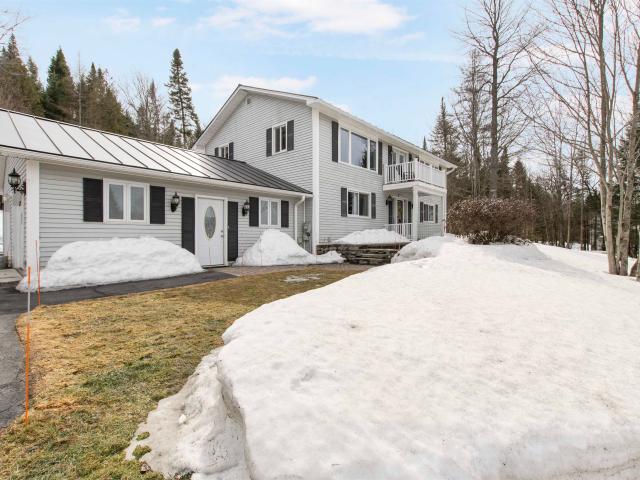 4 Pierre Road
