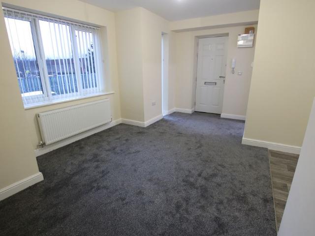 4 Plas Pen March, Rhos, Wrexham LL14 2LL TO LET