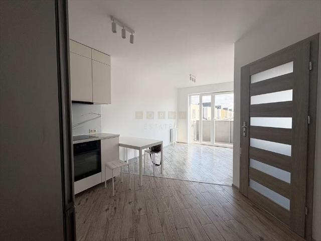 4 pokojowe mieszkanie 60 m² z balkonem garaż, komórka