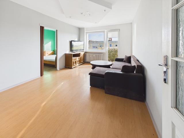 4 pokojowe mieszkanie 66 m² na Os. Staszica balkon i piwnica