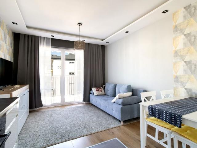 4 pokojowe mieszkanie z balkonem i garażem Kliny Kraków