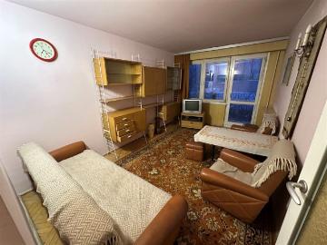 4 pokojowe mieszkanie z oddzielną kuchnią i piwnicą