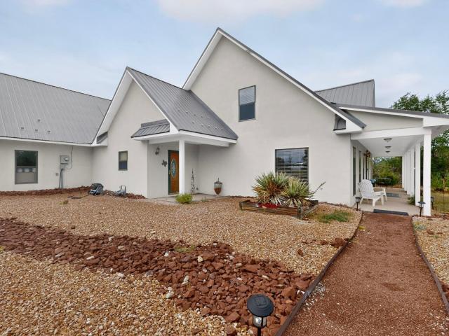 4 Quail Run Court