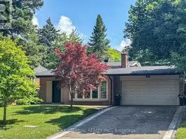 4 Quincy Crescent, Toronto, ON, M2J 1C4 house for sale List.