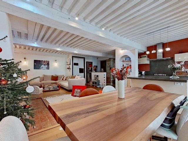 4 rue Royale Lyon 69001 T3 Non meublé 1490 €CC