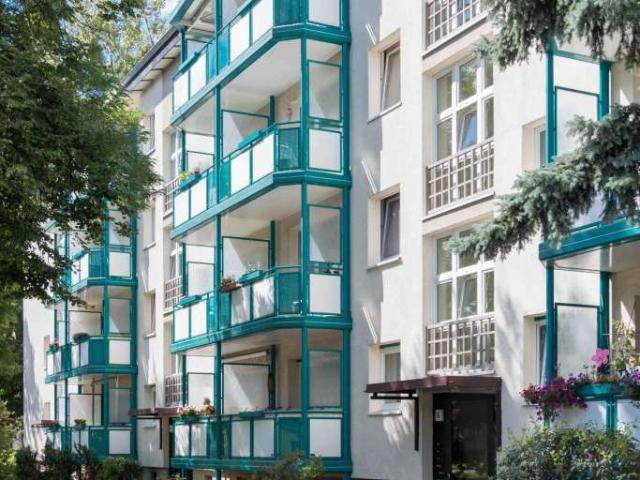 4 RW in zentraler Lage mit Balkon
