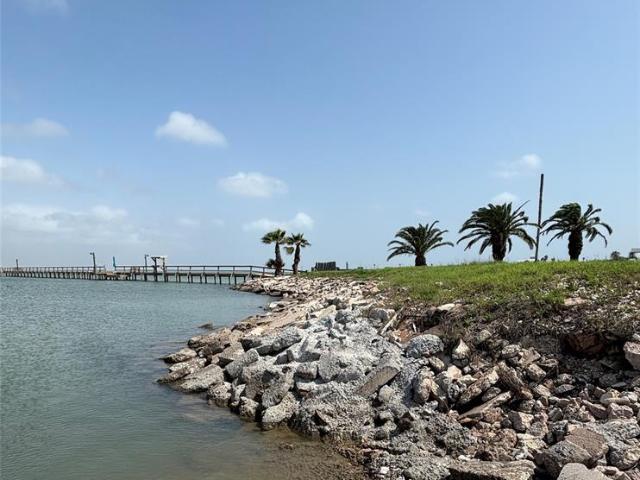 4 & R Copano Ridge Road