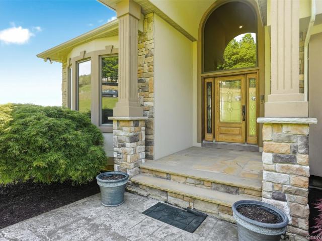 4 Rachel Court