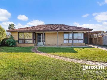 4 Raheen Place, MELTON WEST, VIC 3337