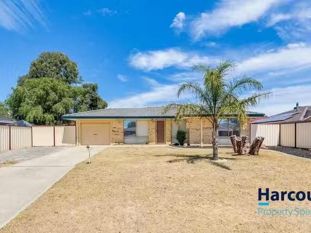 4 Ralphs Street, SEVILLE GROVE, WA 6112 House for Rent