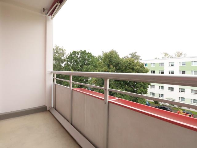 4 Raumwohnung mit Balkon