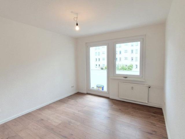 4 Raumwohnung mit Balkon in Rothenburg !