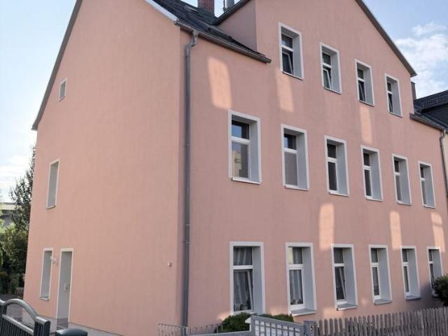 4 Raumwohnung mit Gartenanteil