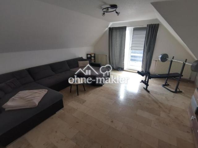 4 Raum DG Wohnung mit EBK und Balkon