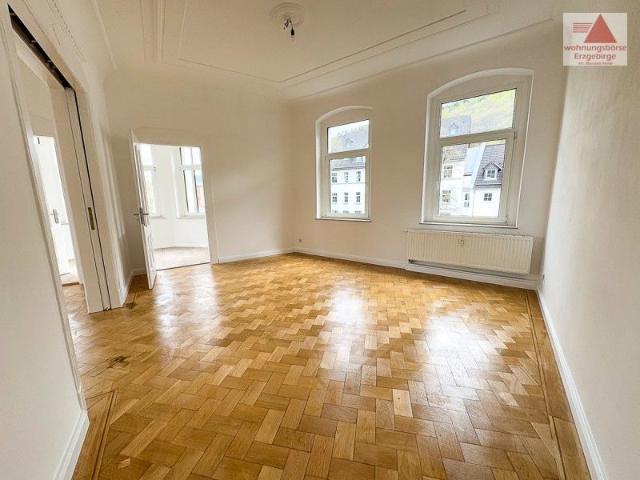 4 Raum Wohnung im Altbau Stil mit Balkon zentrumsnah in Aue