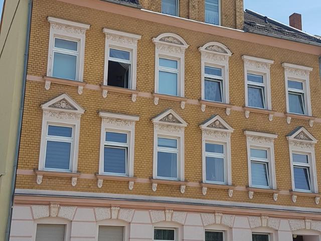 4 Raum Wohnung, Küche+Bad mit Fenster, toller Grundriss, Gartenanteil, Einbauküche, Garage optional