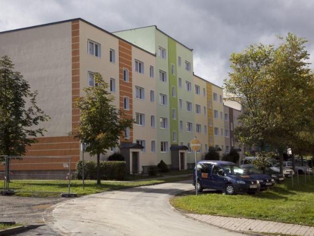 4 Raum Wohnung mit Balkon
