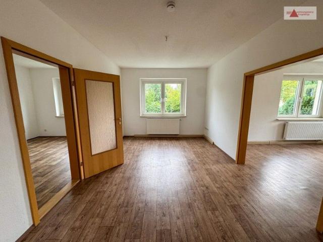 4 Raum Wohnung mit Einbauküche und Balkon in ruhiger Lage von Aue