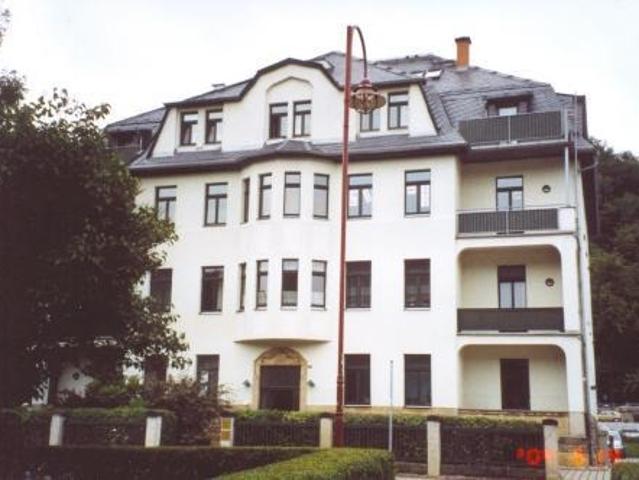 4 Raum Wohnung mit Loggia und Stellplätzen!