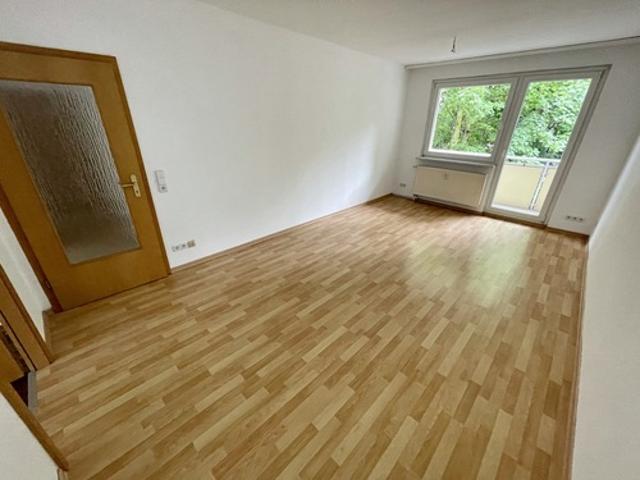 4 Raum Whg. mit Balkon, Bad mit Wanne in Gera Langenberg!