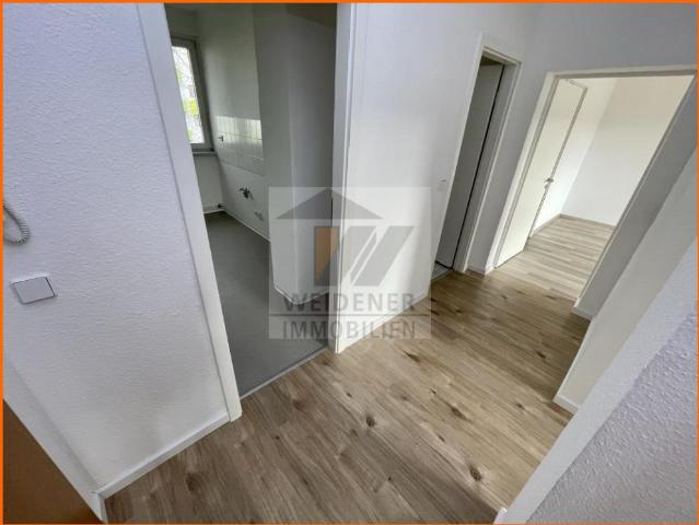 4 Raum Whg. mit Balkon gesucht? Nähe von AMAZON in Gera Langenberg!