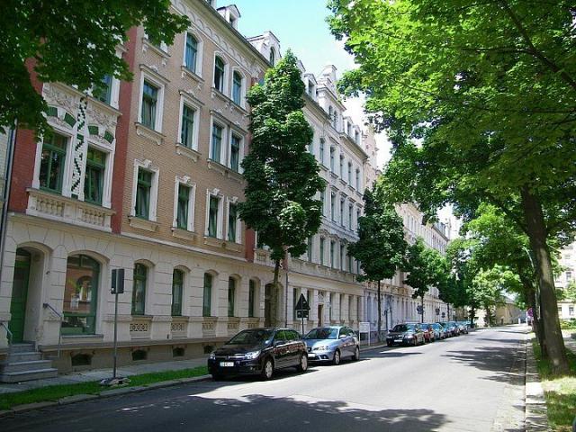 4 Räume + EINBAUKÜCHE + BALKON + Hilbersdorf