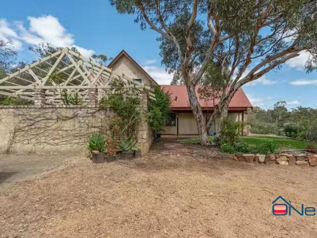 4 Ray Close, Byford, WA 6122
