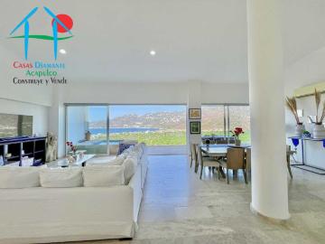 4 recámaras, terraza con jacuzzi, vista al mar y al manglar