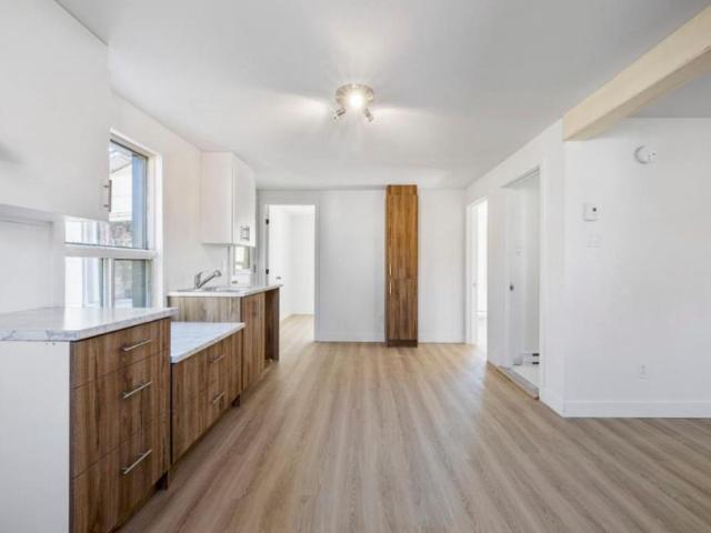 4½ rénové dans un duplex à Saint Jérôme