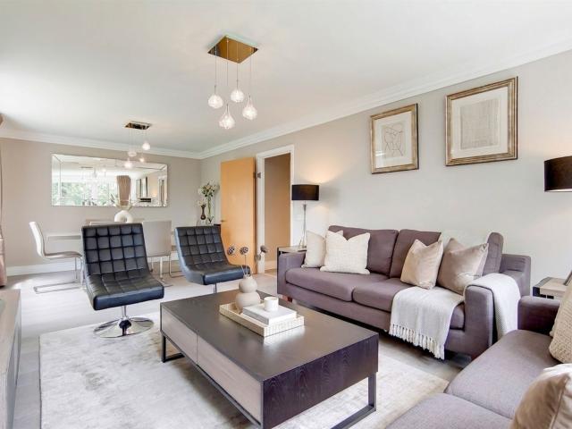 4 room apartment to let in St. Johns Wood Park London, London NW8 6NG, united_kingdom