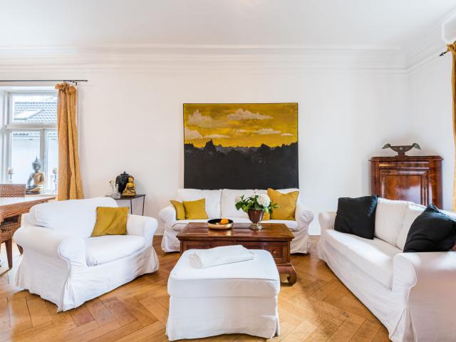 4 room apartment with 2 balconies close to the park