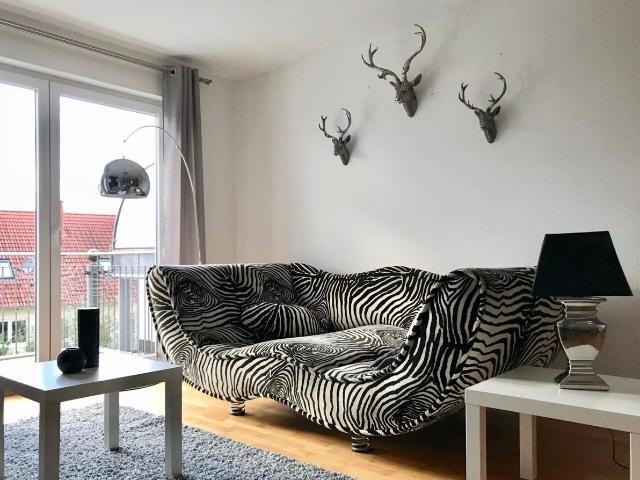4 Room Business Duplex apartment over 2 floors with 2 bathrooms, underfloor heating, underground parking space and balcony, Frankfurt Amsterdam Apartments for Rent