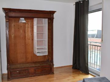 4 Room Business Duplex apartment over 2 floors with 2 bathrooms, underfloor heating, underground parking space and balcony, Frankfurt Amsterdam Apartments for Rent