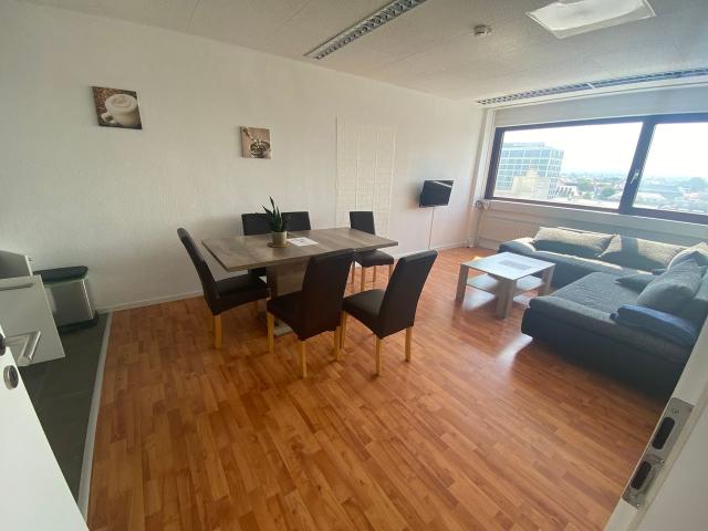 4 room flat with 6 beds in a central city centre location with a view!, Heilbronn Amsterdam Apartments for Rent