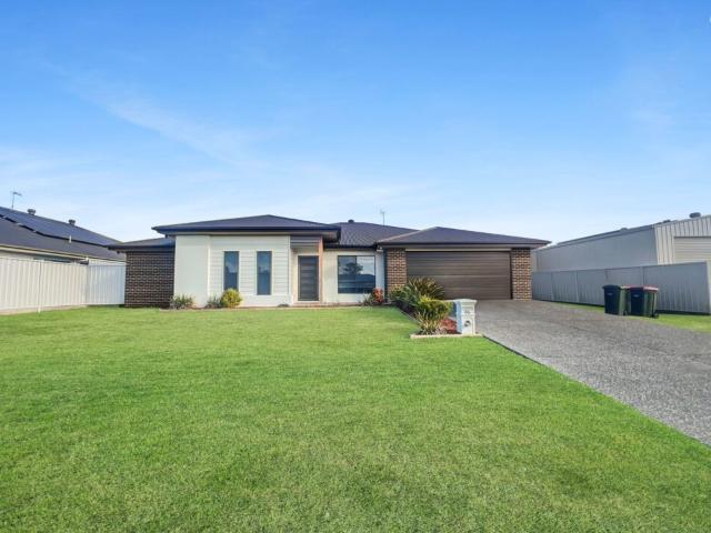 4 room house for rent