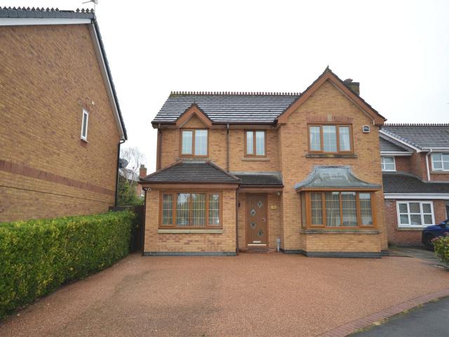 4 room house to let in Poppyfields, Hesketh Bank, Lancashire, PR4 6TJ