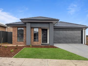 4 room house to let in 19 Hawk Street, Winter Valley