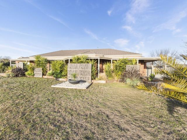 4 room house to let in 1 Tilbury Street, Winter Valley