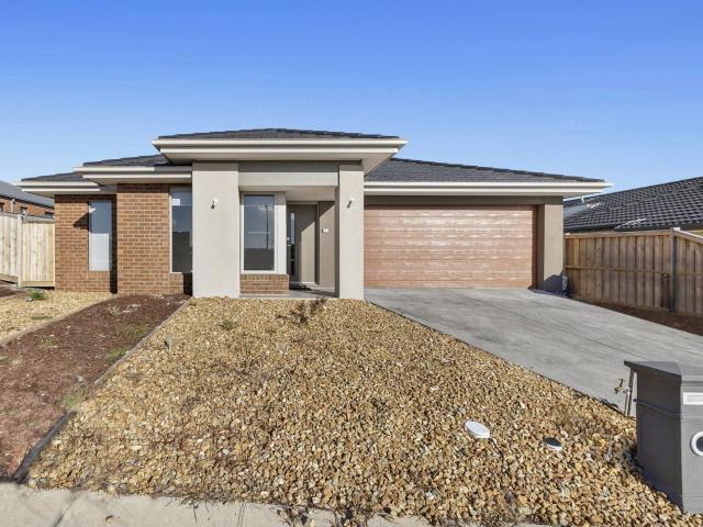 4 room house to let in 28 Howkins Avenue, Winter Valley