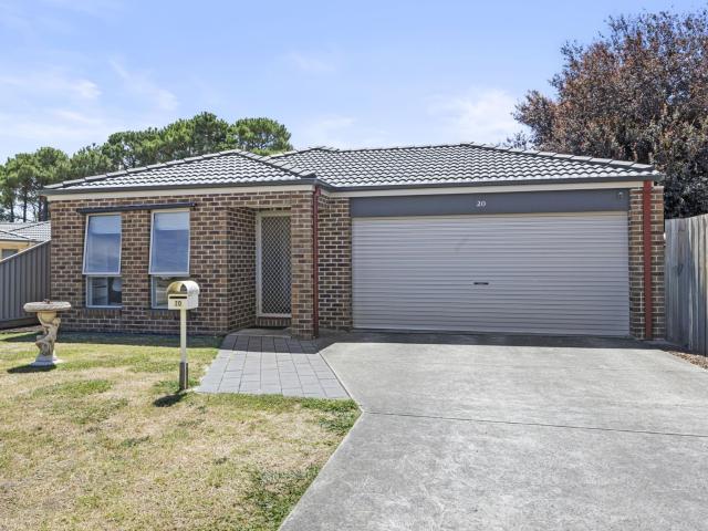 4 room house to let in 20 McDonald Drive, Mitchell Park