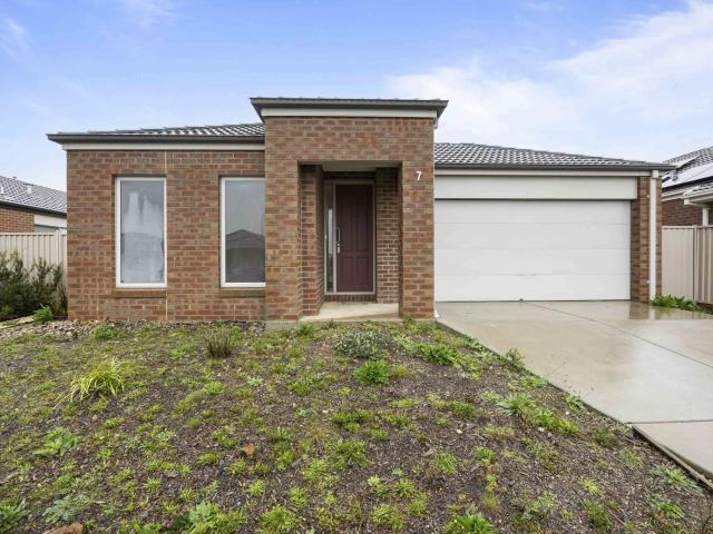 4 room house to let in 7 Fantail Street, Winter Valley