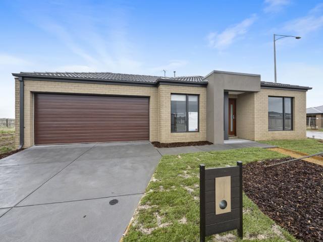4 room house to let in 85 Presentation Boulevard, Winter Valley