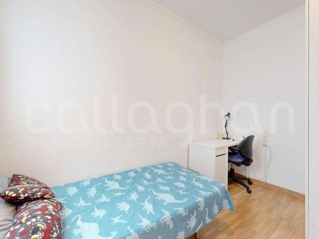 4 room luxury Apartment for rent in Valencia