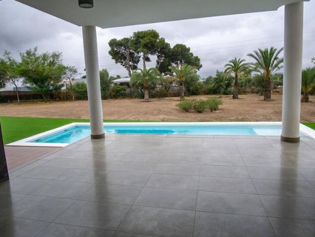 4 room luxury Detached House for rent in Elda, Spain